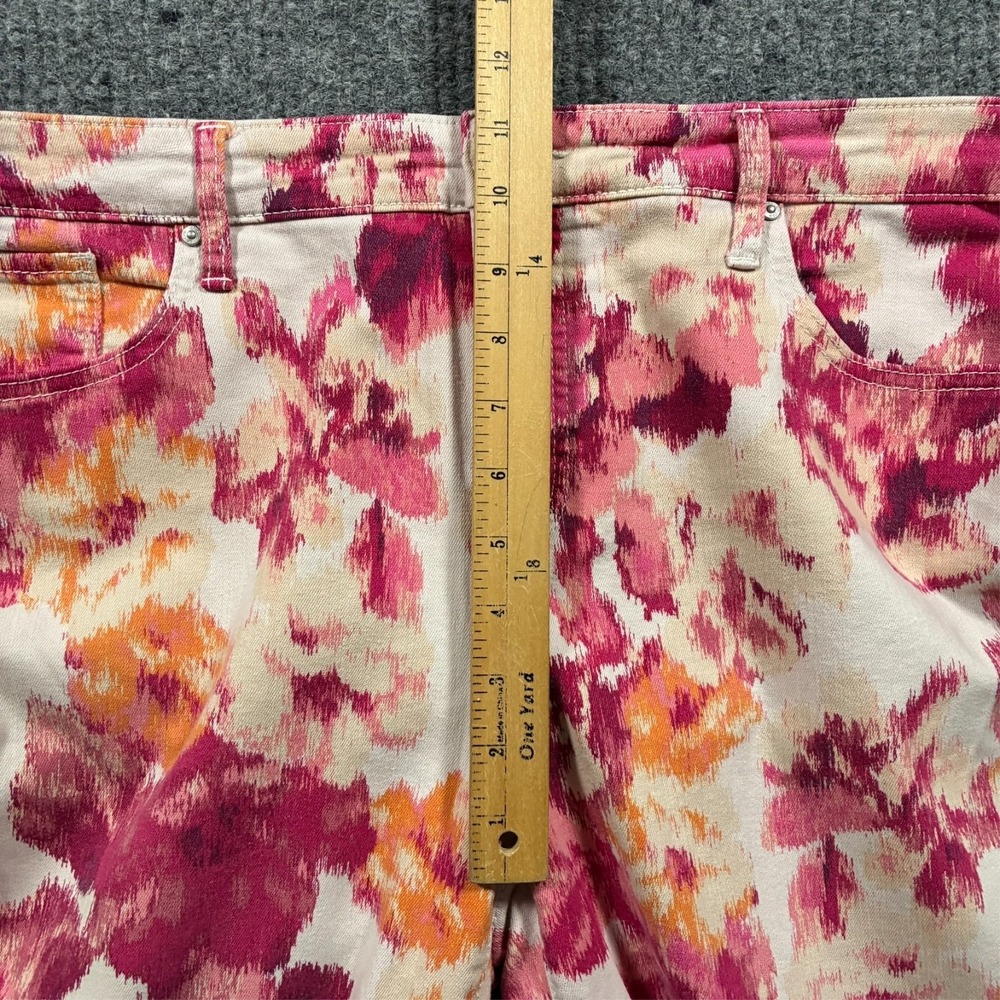 Chico's So Slimming Girlfriend Jeans Women Size 14R Pink Floral Slim Leg Ankle - Picture 6 of 9